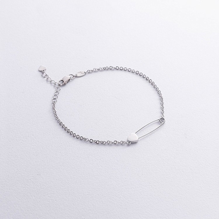 Браслет "Булавка с сердечком" в белом золоте б05446 от ювелирного магазина Оникс