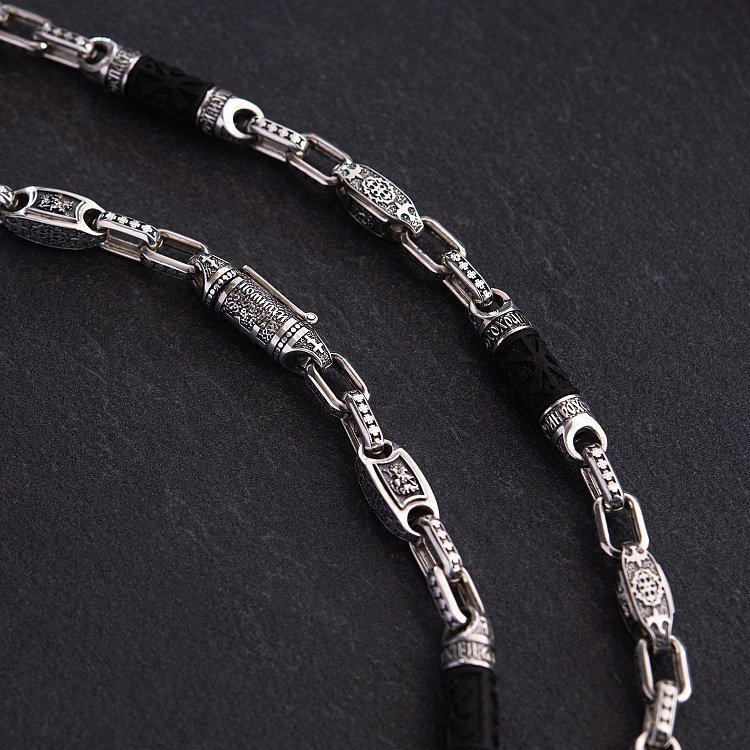 Мужская серебряная цепочка "Спаси и сохрани" с эбеновым деревом 810 от ювелирного магазина Оникс