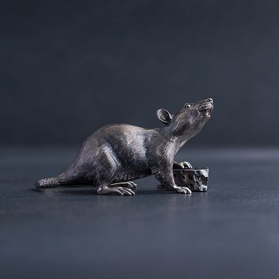 Срібна фігура ручної роботи "Мишка" сер00072м