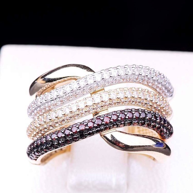 Золота каблучка жіноча з фіанітами к03246 від ювелірного магазину Онікс - 6