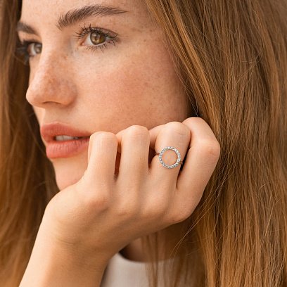 Каблучка "Кругообіг" у білому золоті (фіаніти) к08151 №2