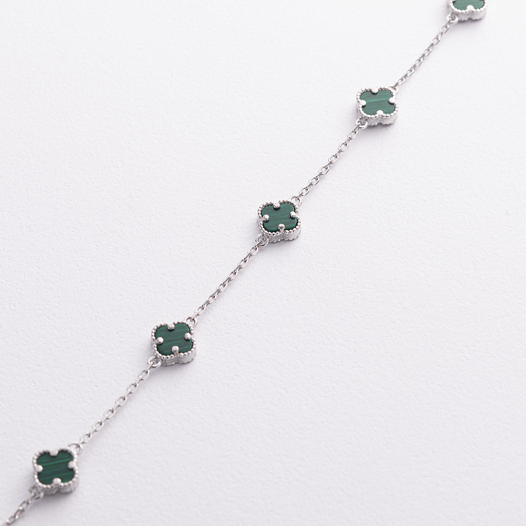 Серебряный браслет "Клевер" (малахит) 141843 от ювелирного магазина Оникс - 1