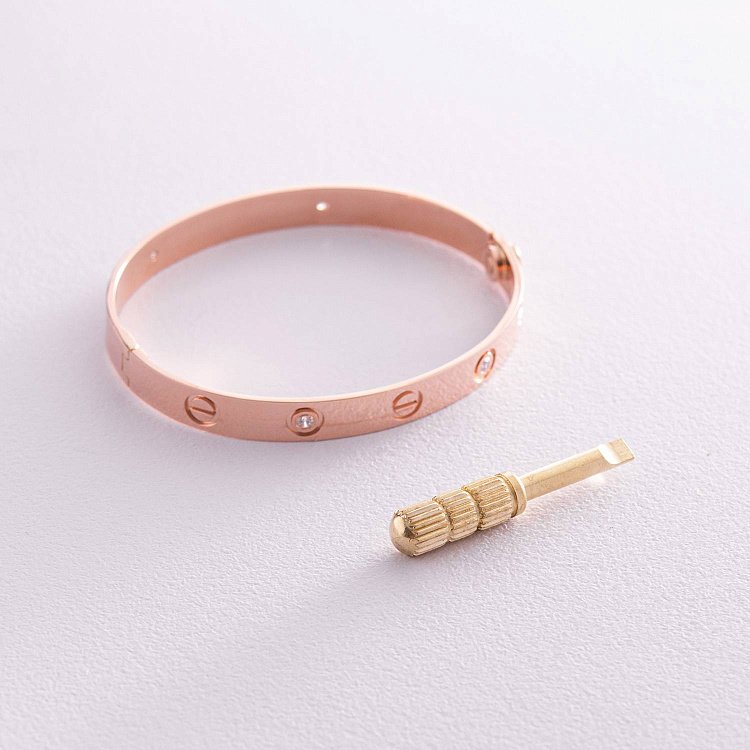 Жесткий браслет "Love" с фианитами (красное золото) б05176 от ювелирного магазина Оникс