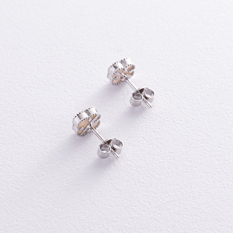 Cерьги - пусеты "Клевер" с перламутром mini (белое золото) с08413 от ювелирного магазина Оникс - 2