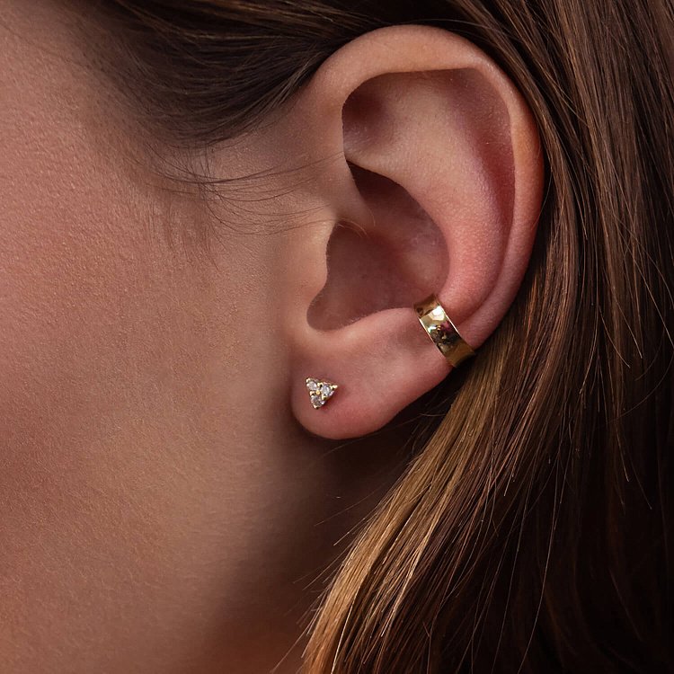 Золотые серьги - пусеты "Треугольники" с фианитами с07700 от ювелирного магазина Оникс - 12