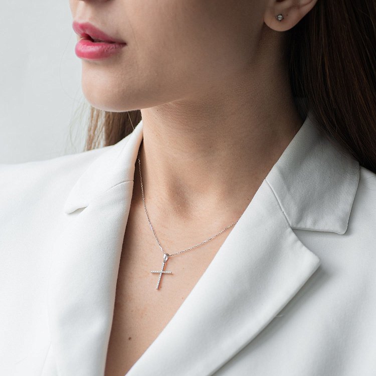 Золотой крестик с бриллиантами DP10328sl - 1 Золотой крестик с бриллиантами DP10328sl от ювелирного магазина Оникс - 1