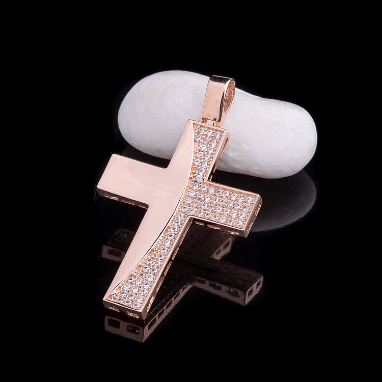 Золотой крестик с фианитами п02191 Золотой крестик с фианитами п02191 от ювелирного магазина Оникс