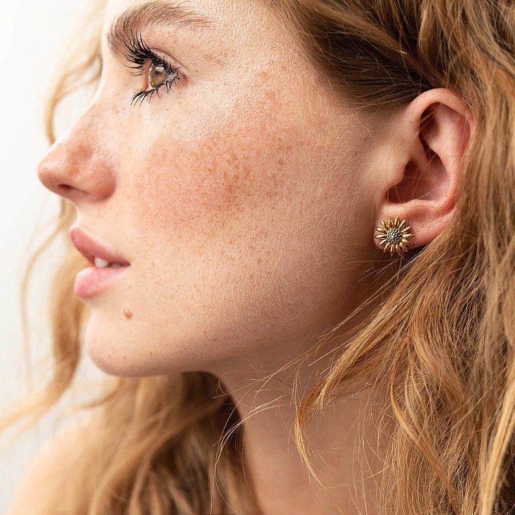 Серебряные серьги - пусеты "Подсолнухи" с позолотой 123248 от ювелирного магазина Оникс - 1