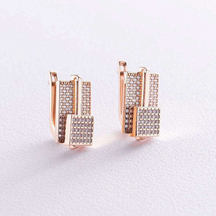 Золоті сережки з фіанітами с06271 від ювелірного магазину Онікс