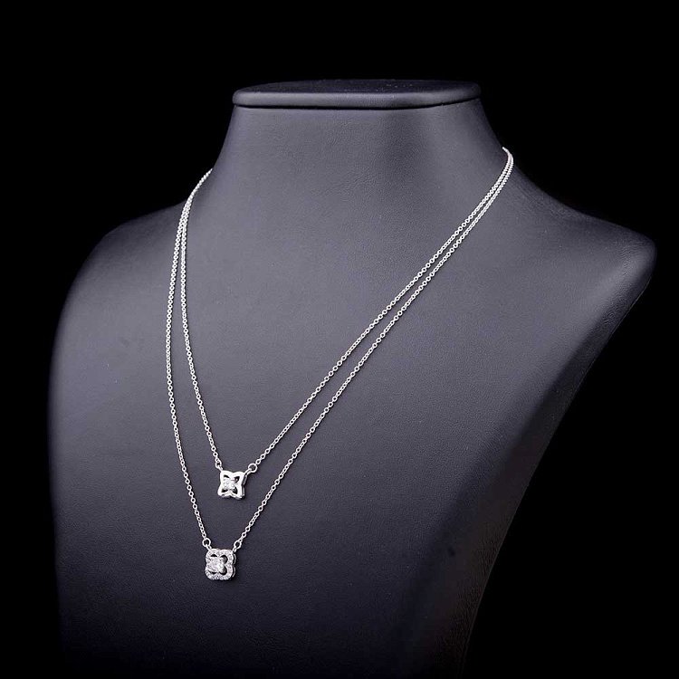 Серебряное колье "Клевер" с фианитами 18307 от ювелирного магазина Оникс - 2