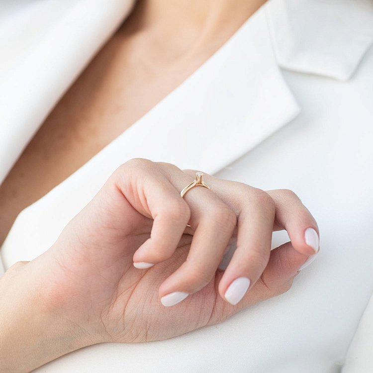 Помолвочное кольцо в красном золоте (бриллиант) кб0233 от ювелирного магазина Оникс - 5