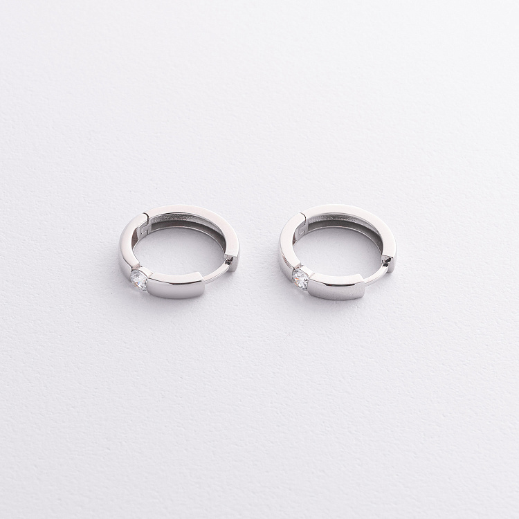 Золоті сережки - кільця з фіанітами (біле золото) с09430 від ювелірного магазину Онікс - 1