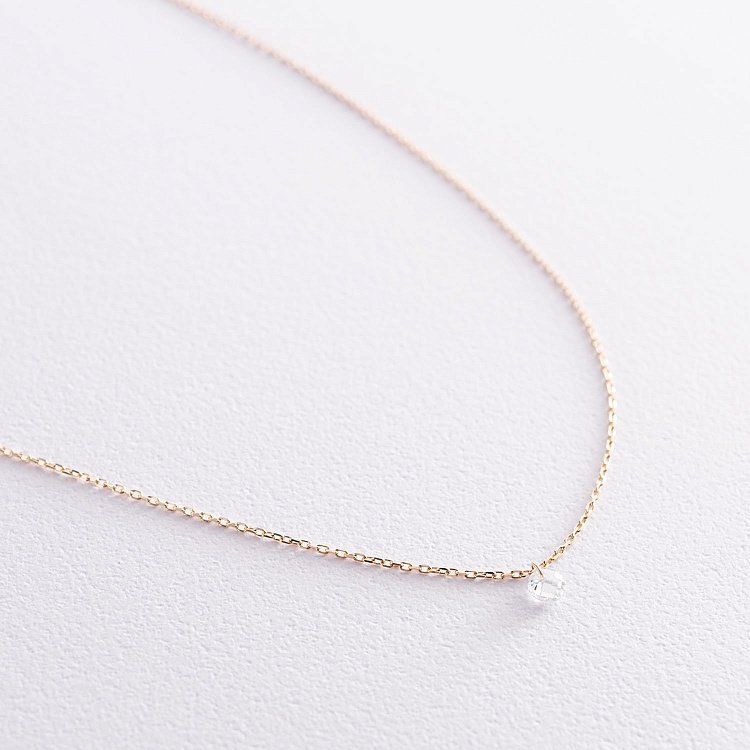 Колье в желтом золоте с одним фианитом кол01817 от ювелирного магазина Оникс