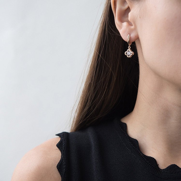 Золоті сережки "Конюшина" з фіанітом с04860 від ювелірного магазину Онікс - 1