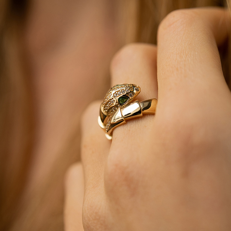 Каблучка "Змія" у жовтому золоті (фіаніти) к08206 від ювелірного магазину Онікс - 1