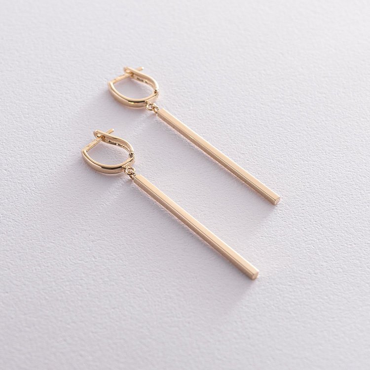 Серьги "Глория" в желтом золоте с07338 от ювелирного магазина Оникс