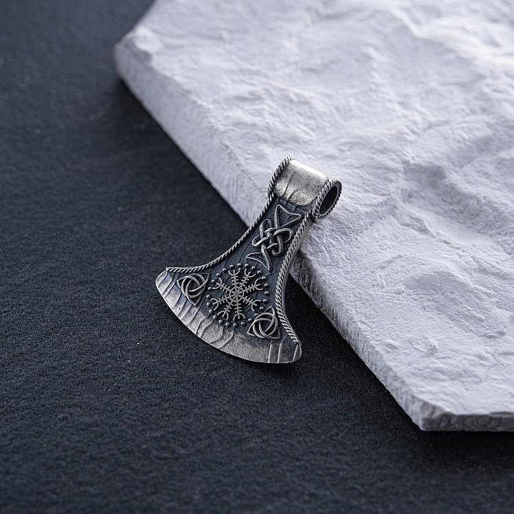 Срібний кулон - сокира "Шолом жаху" 7044 від ювелірного магазину Онікс - 7