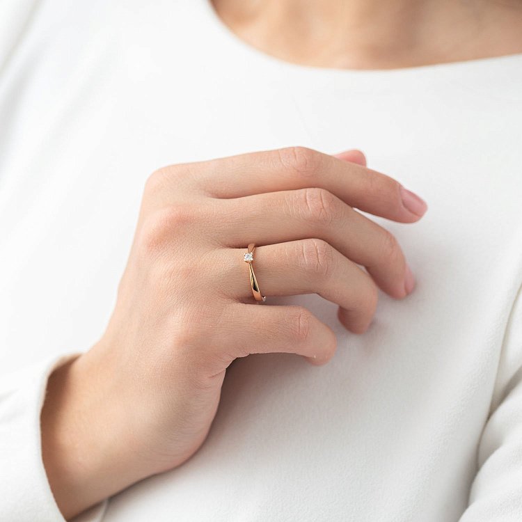 Помолвочное кольцо в красном золоте (куб. цирконий Swarovski) к06239 от ювелирного магазина Оникс - 3