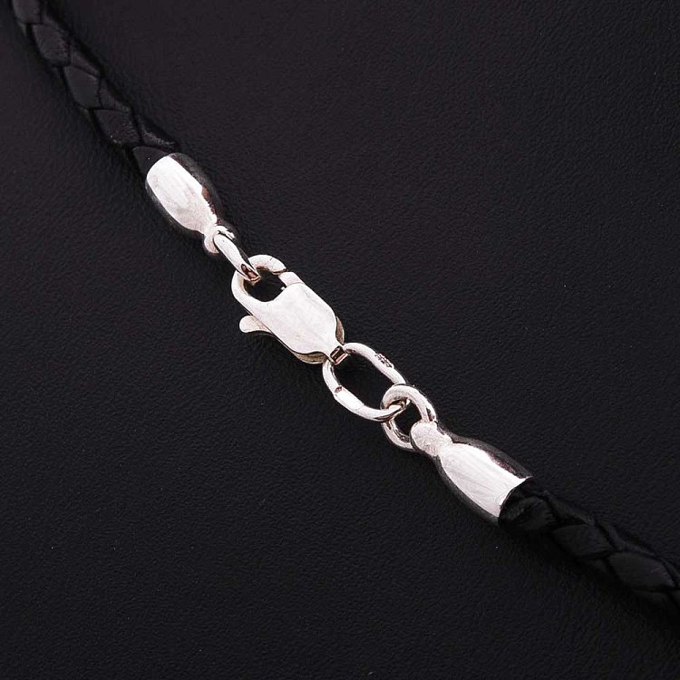 Шкіряний шнурок з гладкою срібною застібкою (3 мм) 18435 від ювелірного магазину Онікс - 1