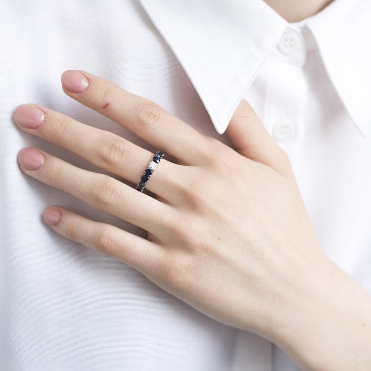 Золотое кольцо с сапфирами и бриллиантом кб0264ar от ювелирного магазина Оникс - 3