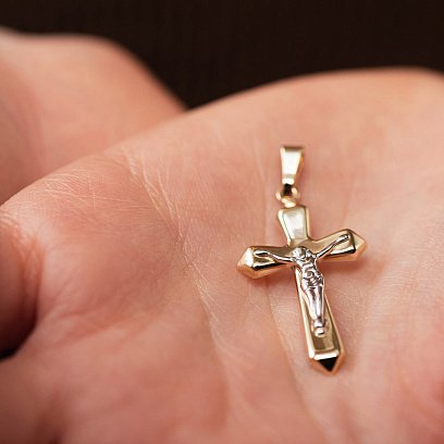 Золотий хрестик з розп'яттям п03667 №4