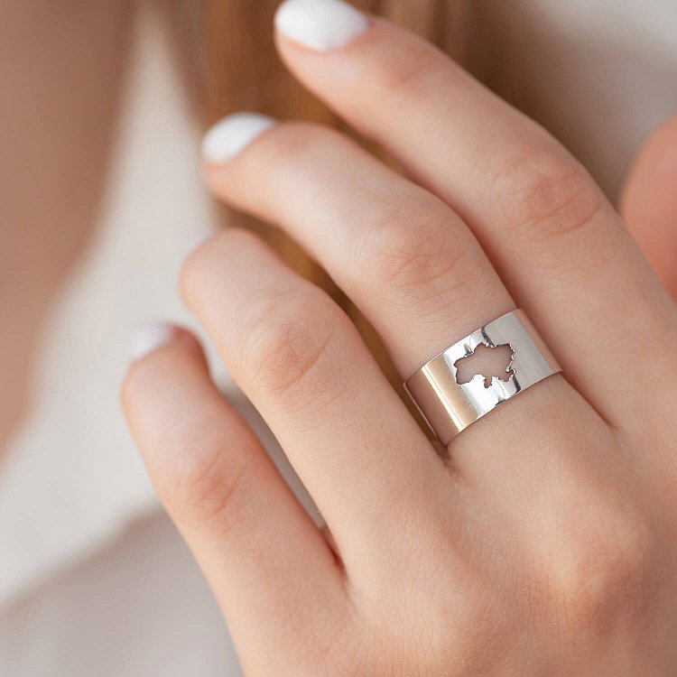 Каблучка "Моя Україна" в білому золоті к07040 від ювелірного магазину Онікс - 5