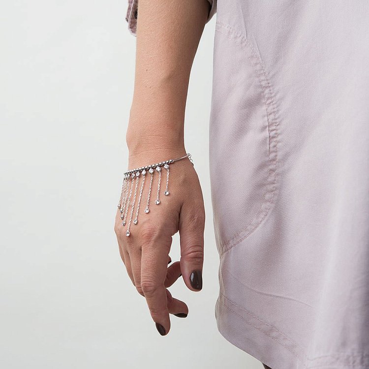 Срібний браслет з фіанітами 14980 від ювелірного магазину Онікс