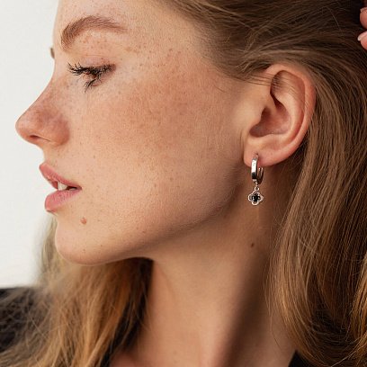 Серебряные серьги - кольца "Клевер" (черные фианиты) OR124010ч №2