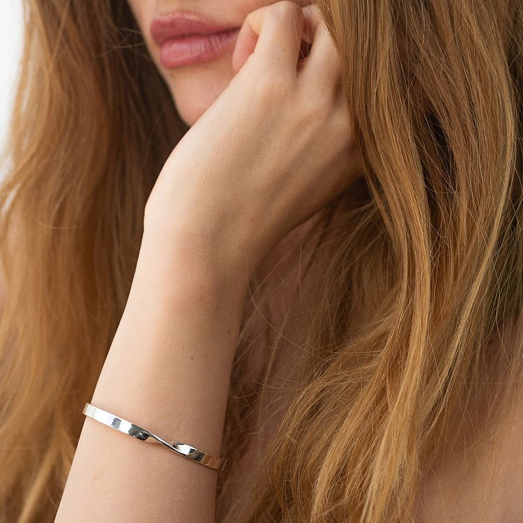 Жорсткий срібний браслет 141642 від ювелірного магазину Онікс - 3