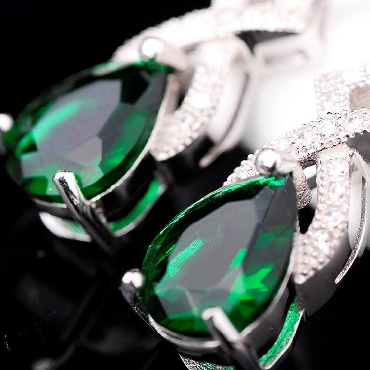 Срібні сережки з фіанітами с12 від ювелірного магазину Онікс - 4