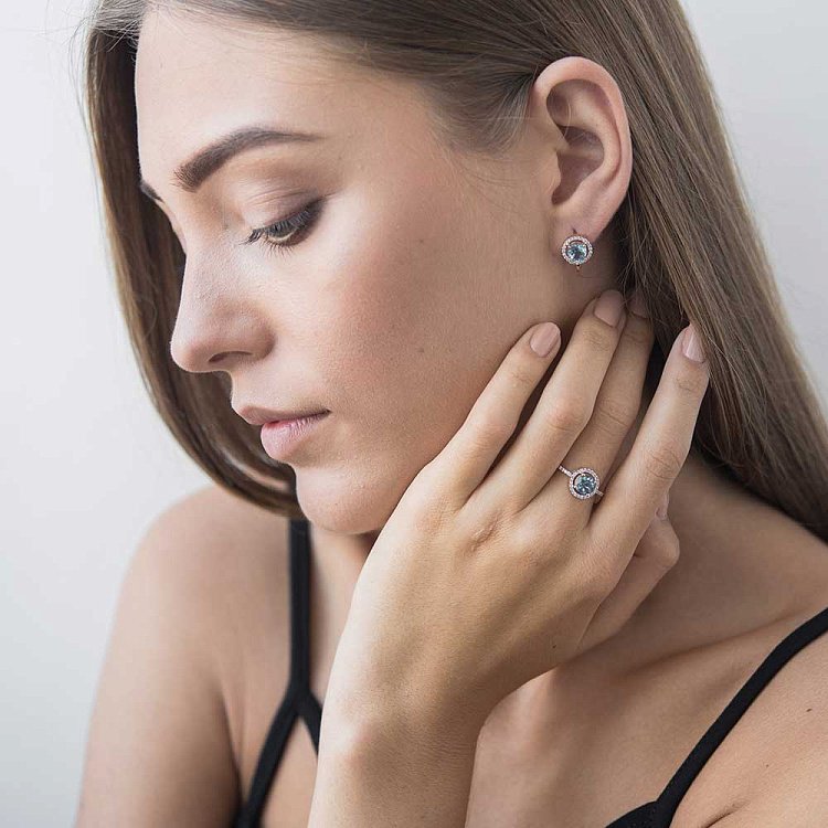 Золоті сережки з блакитним топазом і фіанітами с04165 від ювелірного магазину Онікс - 4