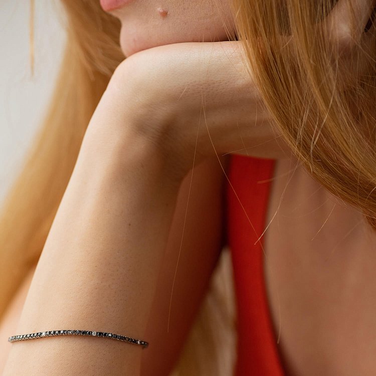 Браслет Теннис в белом золоте с черными и белыми бриллиантами 539261222 - 3 Браслет Теннис в белом золоте с черными и белыми бриллиантами 539261222 от ювелирного магазина Оникс - 3