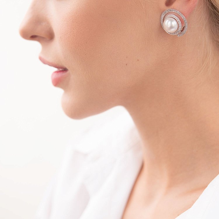 Золотые серьги "Круговорот" с бриллиантами и жемчугом c1021 от ювелирного магазина Оникс - 5