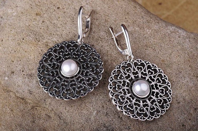 Сережки "Квіточки" (культ. прісн. перли) 12233 від ювелірного магазину Онікс - 2