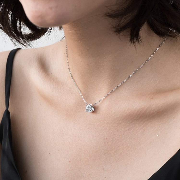 Серебряное колье с фианитом 18825 от ювелирного магазина Оникс - 4