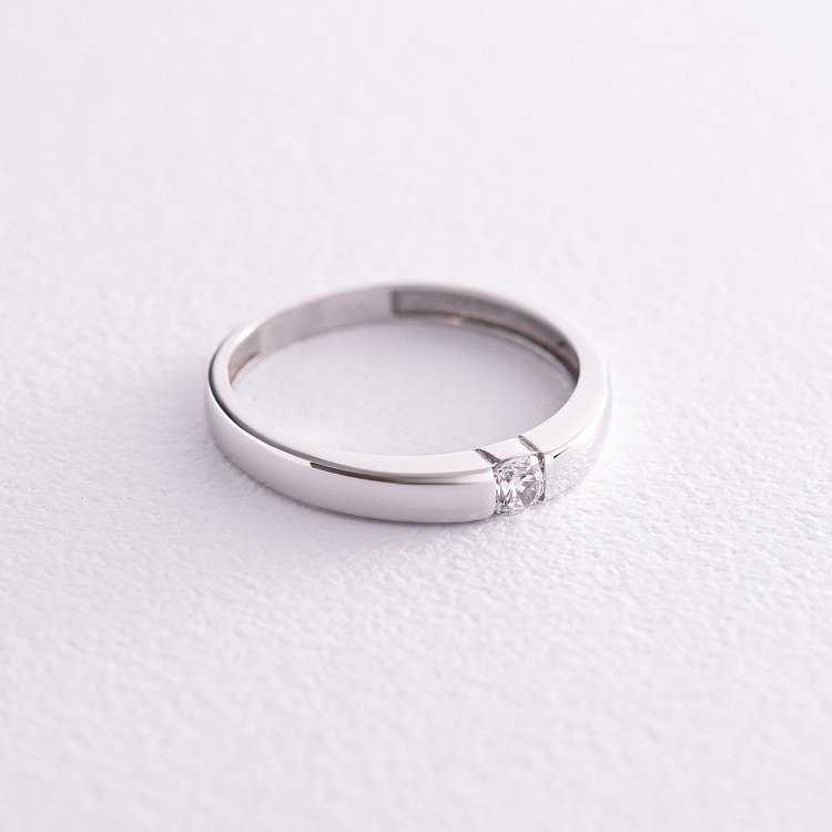 Каблучка з фіанітом у білому золоті к07153 від ювелірного магазину Онікс - 2