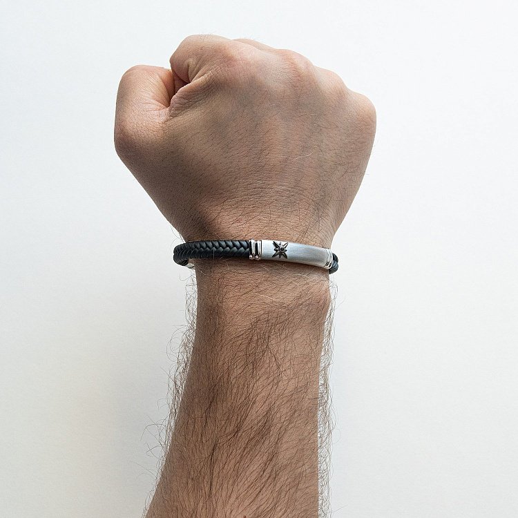 Мужской браслет "Роза ветров" ZANCAN EXB933-TI от ювелирного магазина Оникс - 1