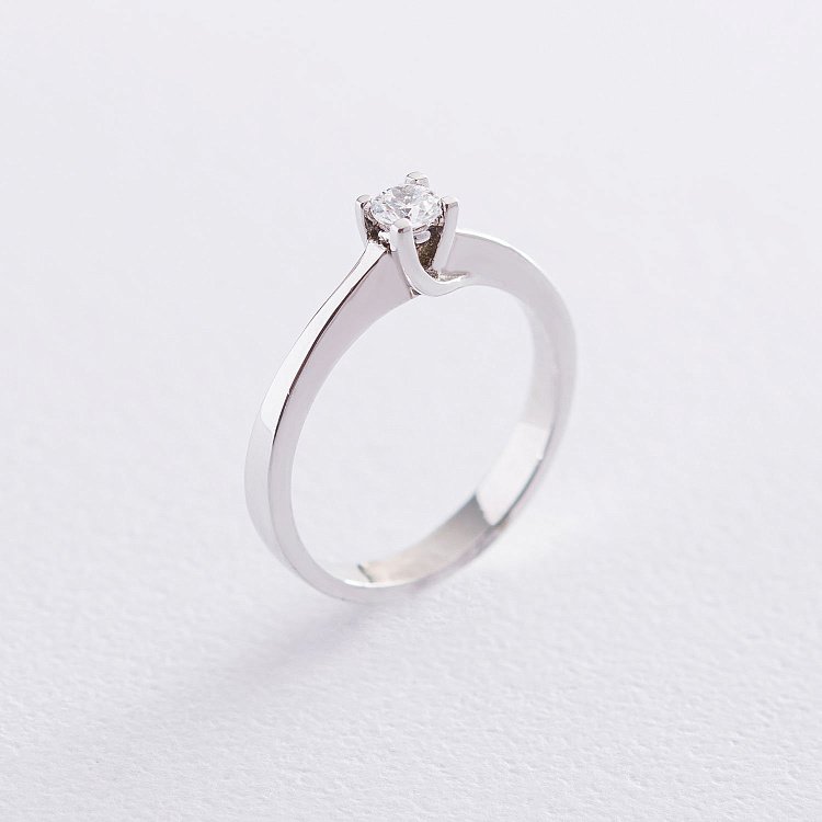 Золотое помолвочное кольцо с фианитом к05167 от ювелирного магазина Оникс