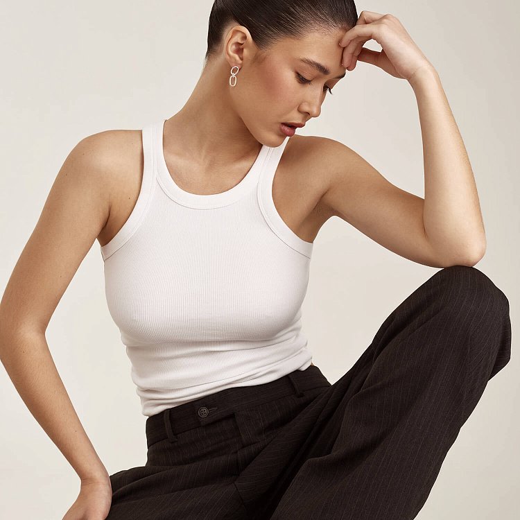 Серебряные серьги - пусеты "Влияние" 122981 от ювелирного магазина Оникс - 5