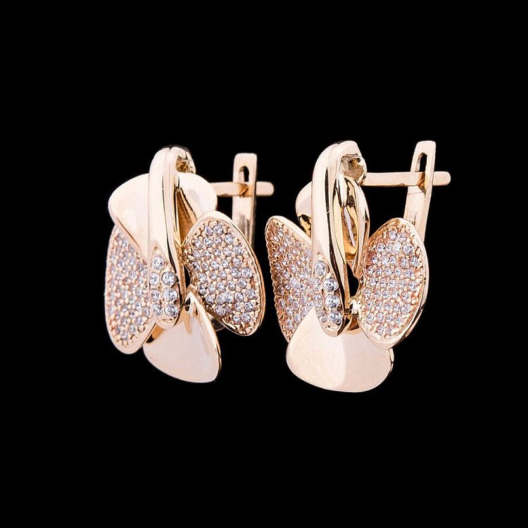 Ексклюзивні золоті сережки з фіанітами с03882 від ювелірного магазину Онікс