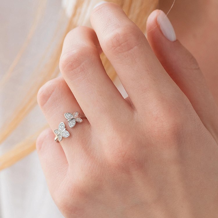 Золота каблучка "Метелики" з діамантами 29351121 від ювелірного магазину Онікс - 1