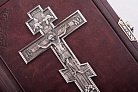 Біблія з срібним хрестом сер00040 от ювелирного магазина Оникс - 1