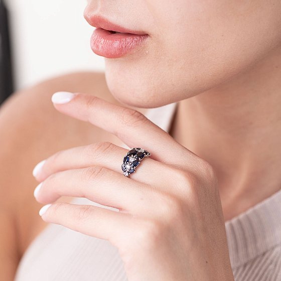 Серебряное кольцо с синтетическими сапфирами и фианитами 1370/1р-NSPH №2
