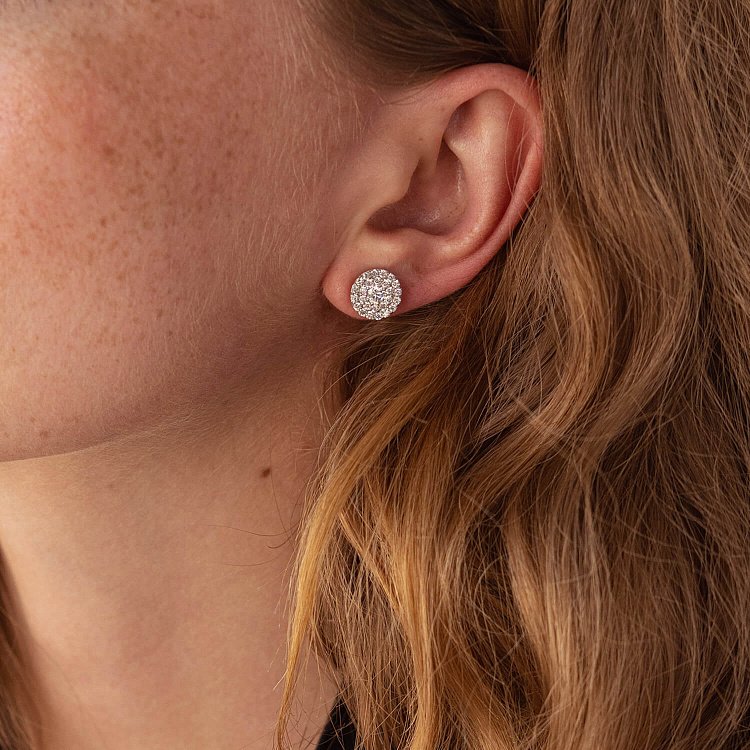 Золотые серьги - пусеты с бриллиантами с230 от ювелирного магазина Оникс - 1