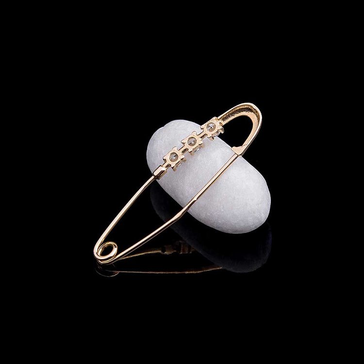 Золотая булавка с фианитами зак00217 от ювелирного магазина Оникс - 4