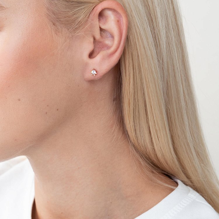 Золотые серьги - пусеты с фианитами с05307 от ювелирного магазина Оникс - 1