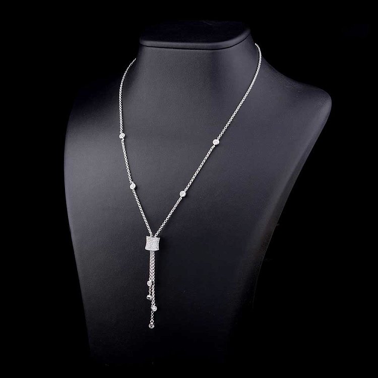 Серебряное колье с фианитами 18275 от ювелирного магазина Оникс - 1