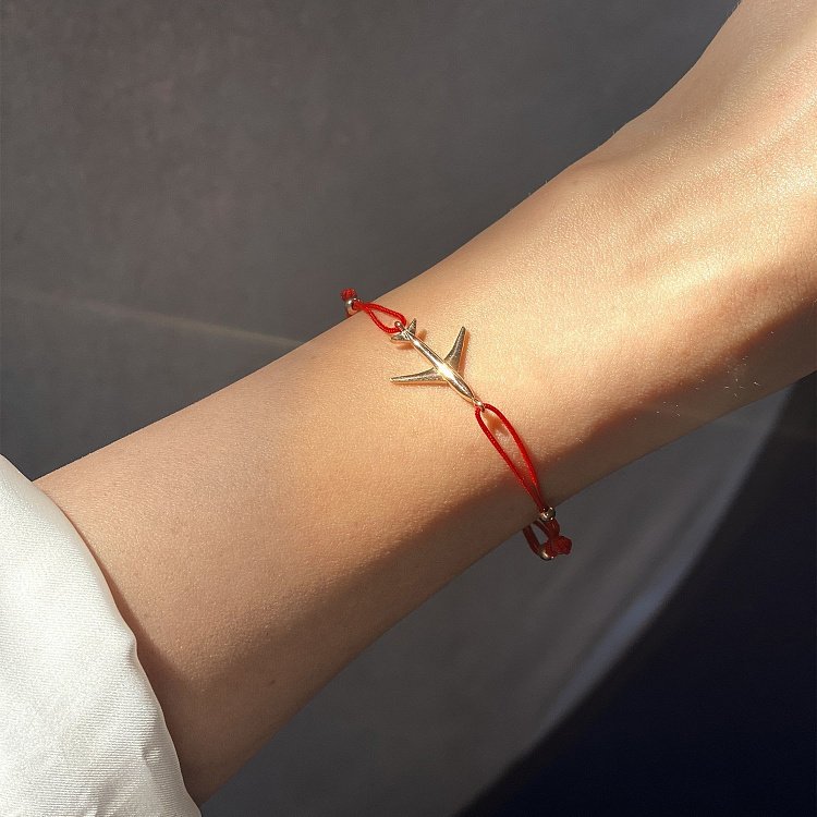 Браслет з червоною ниткою "Літачок" б05088 від ювелірного магазину Онікс - 5