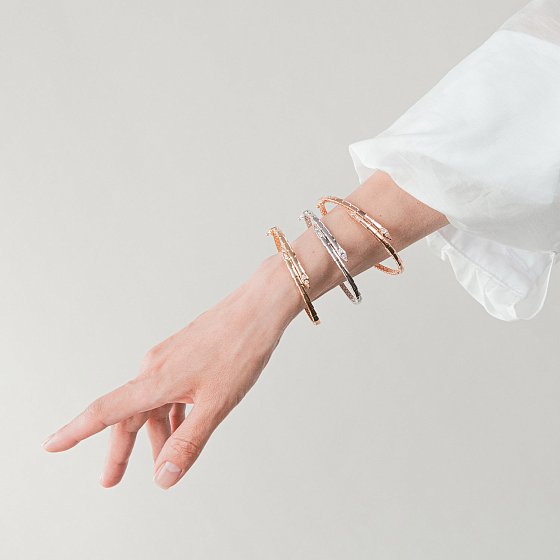 Жорсткий браслет "Змія" у білому золоті (фіаніти) б05623 №5