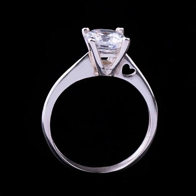 Серебряное кольцо (фианит) 111372